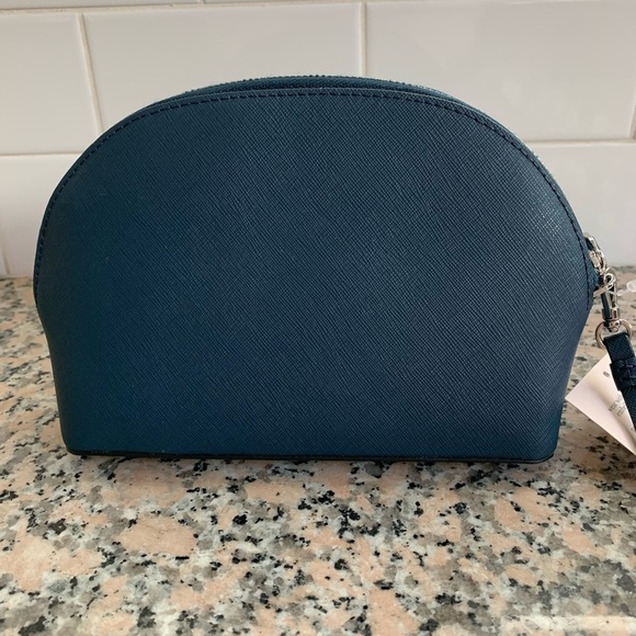 NWT Kate Spade Cameron Spade Flower Appliqué  Dome Blue  Medium Dome Cosmetics - Picture 5 of 12